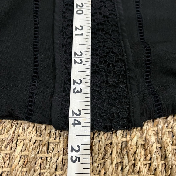 EUC LOFT Comfy, Sleeveless Top, Pretty Front & Shoulder detailing. - Picture 9 of 9